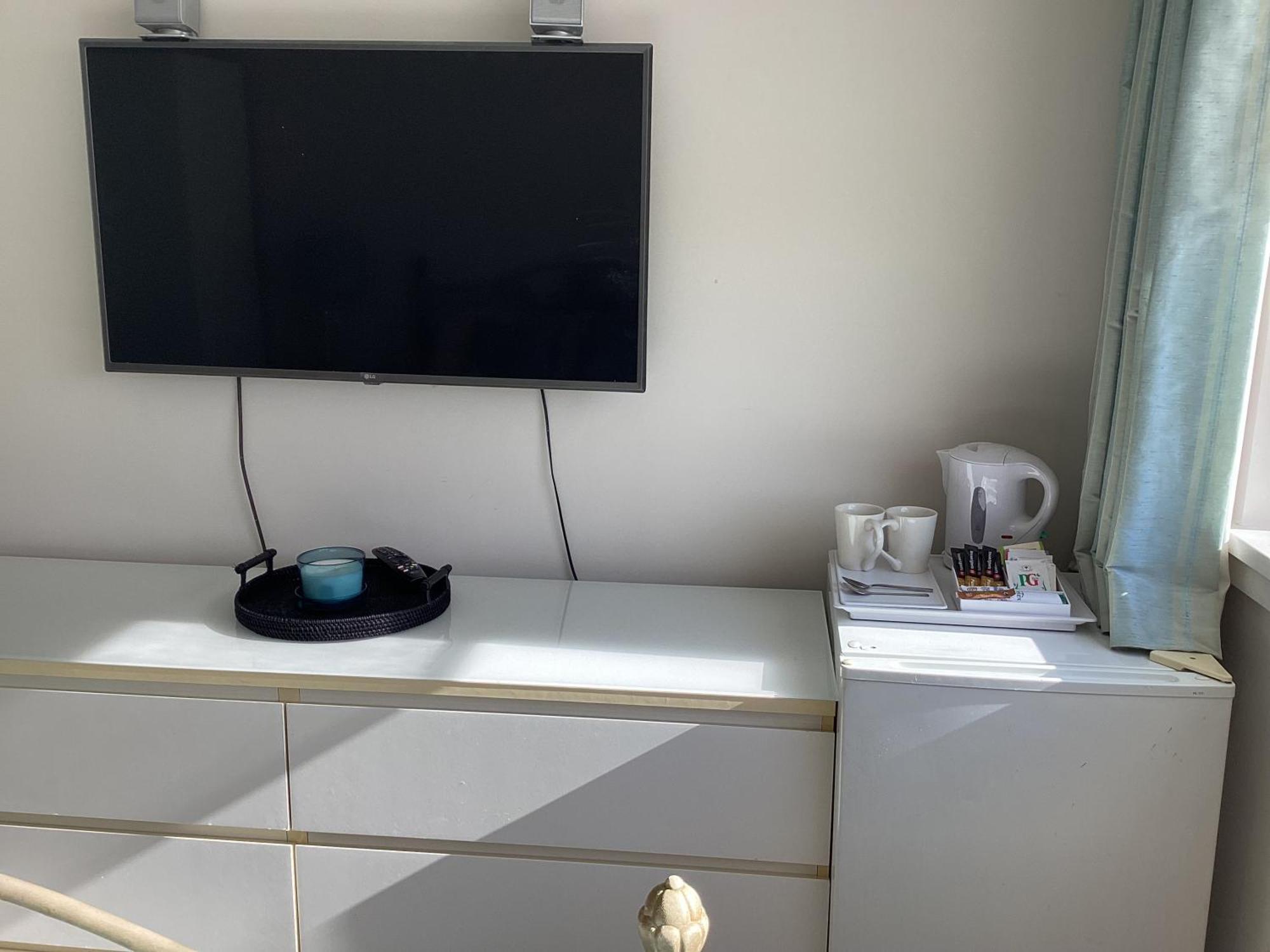 Park House Apartment แทมเวิร์ธ ภายนอก รูปภาพ